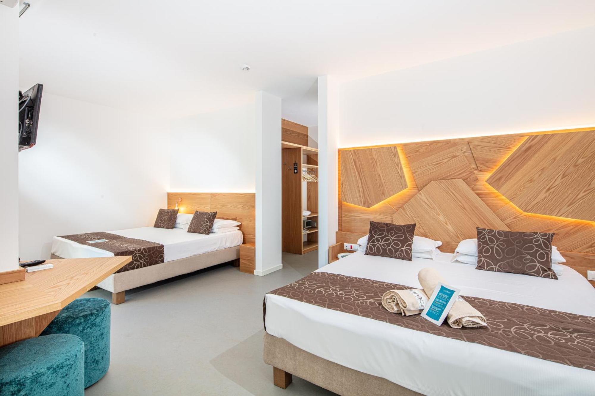 Hotel Atlantic Lignano Sabbiadoro Ngoại thất bức ảnh