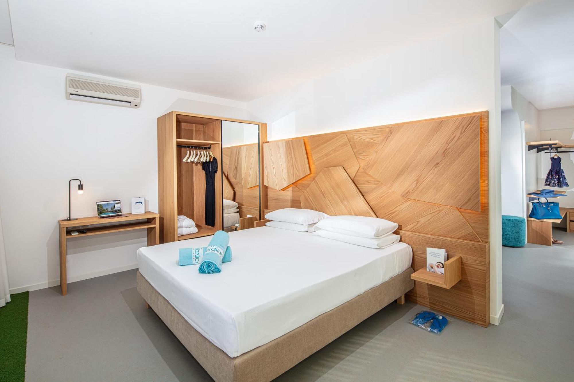 Hotel Atlantic Lignano Sabbiadoro Ngoại thất bức ảnh