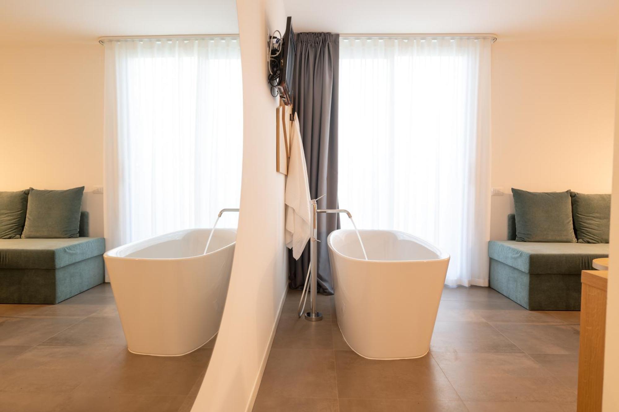 Hotel Atlantic Lignano Sabbiadoro Ngoại thất bức ảnh